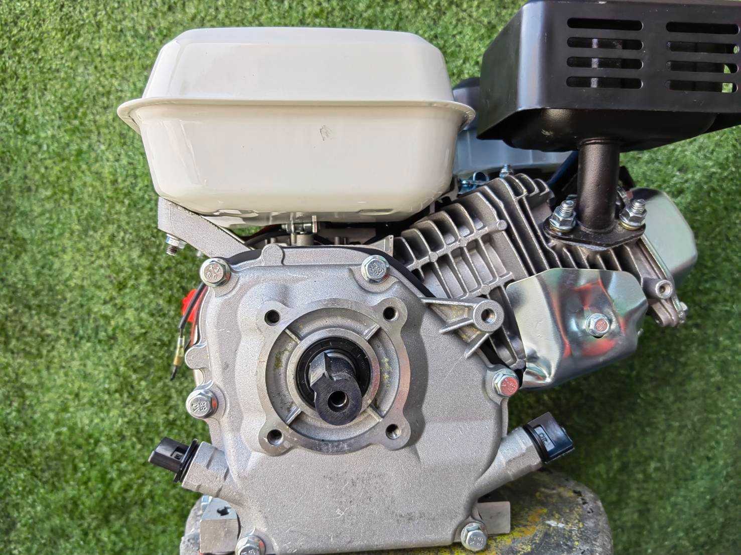 เครื่องยนต์เบนซิน 6.5 แรงม้า(แบบดึงเชือก) ยี่ห้อ STAR WAY รุ่น 6.5 HP
