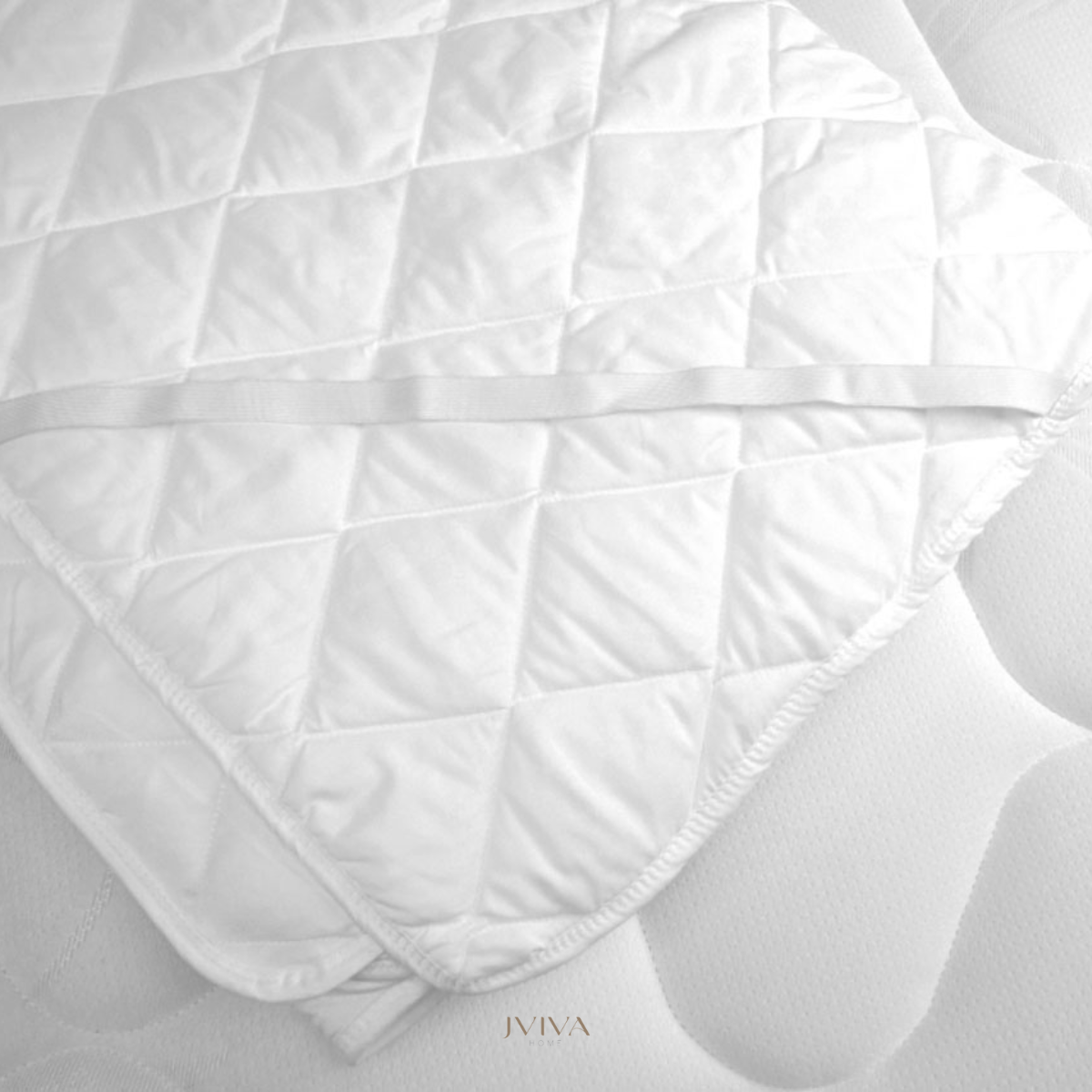 Jviva ผ้ารองกันเปื้อนที่นอน (แบบรัดมุม)
