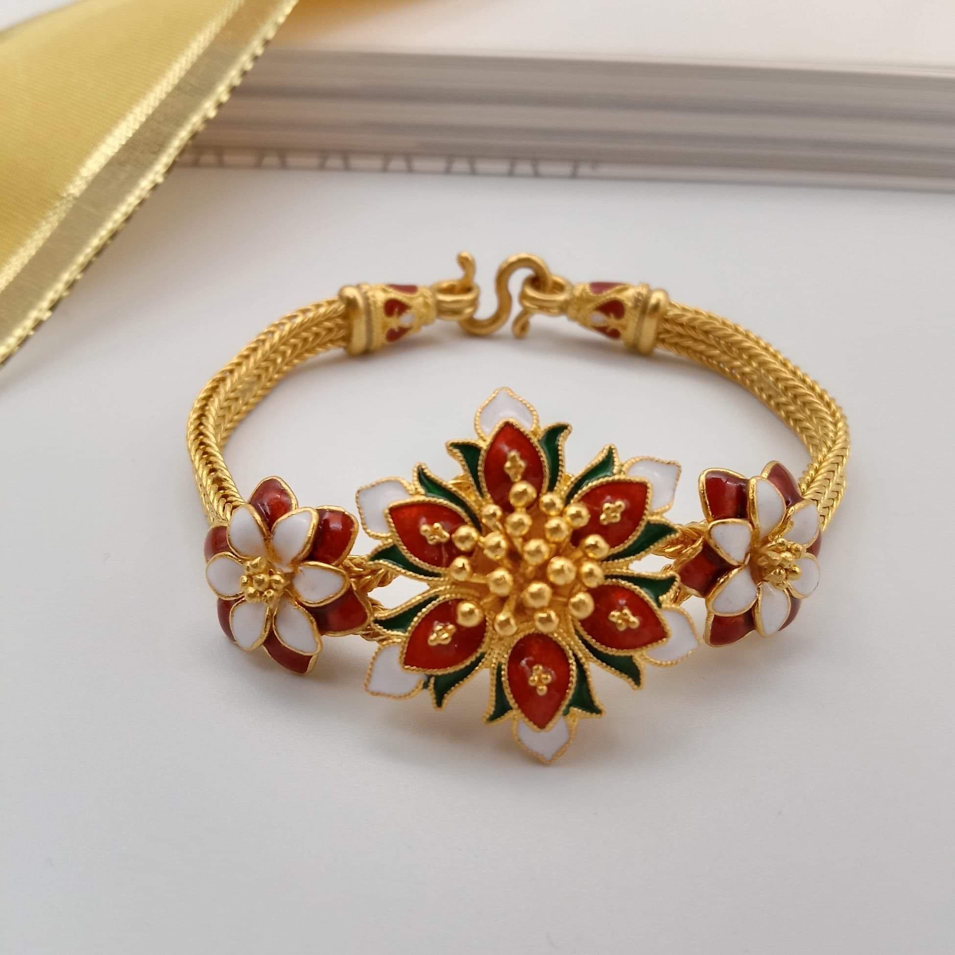 สร้อยข้อมือลงยา 2 บาท