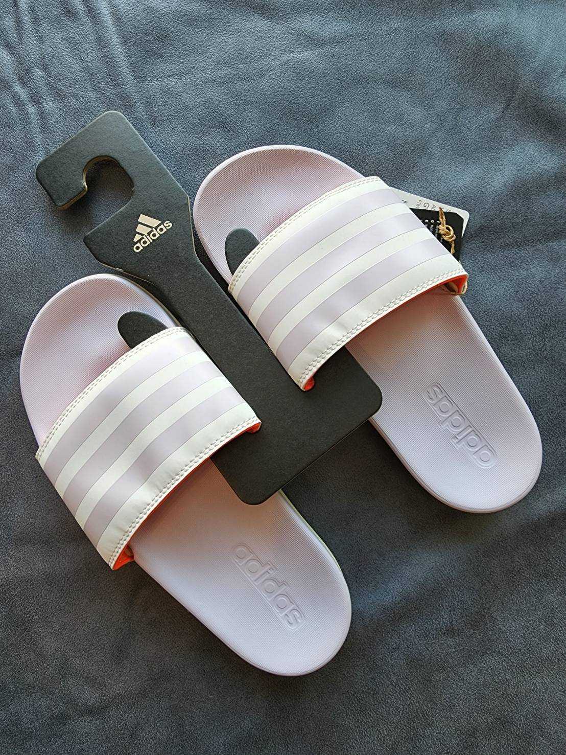 รองเท้าแตะพื้นนิ่ม Adilette Comfort สีม่วงละมุนๆมากค่ะ