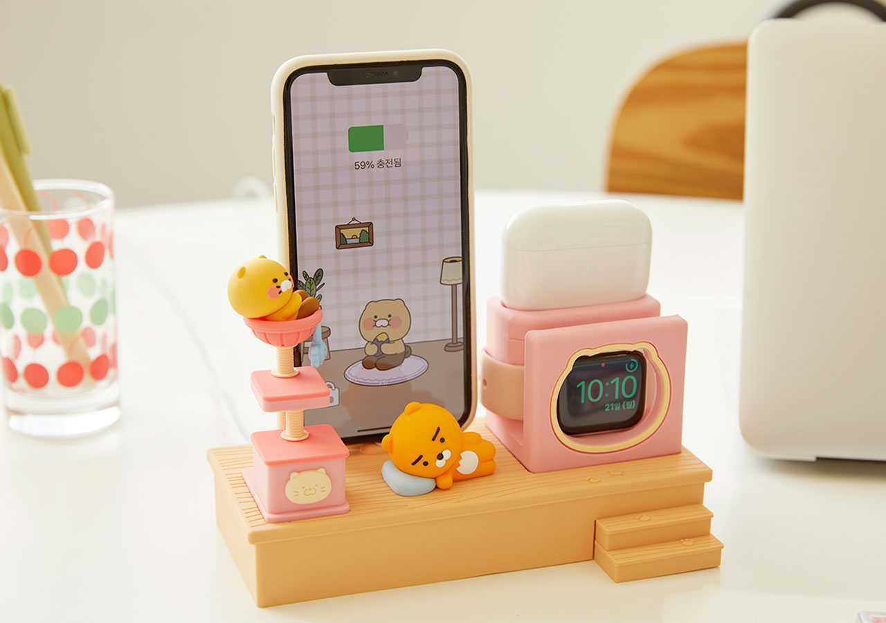 ( พร้อมส่ง ) Kakaofreinds Triple Apple Charging Stand Ryan & Choonsik แท่นชาร์จ แบบ 3 in 1
