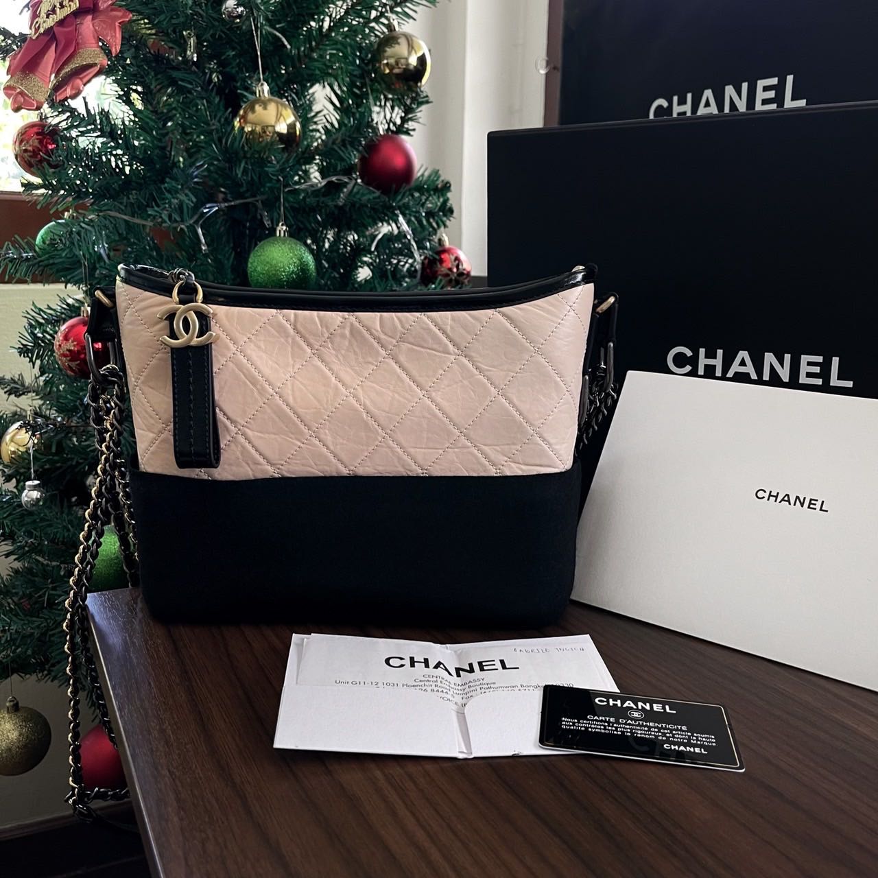 กระเป๋า Used once ชาแน ล Gabrielle medium 9 in beige black holo30 fullset recTH
