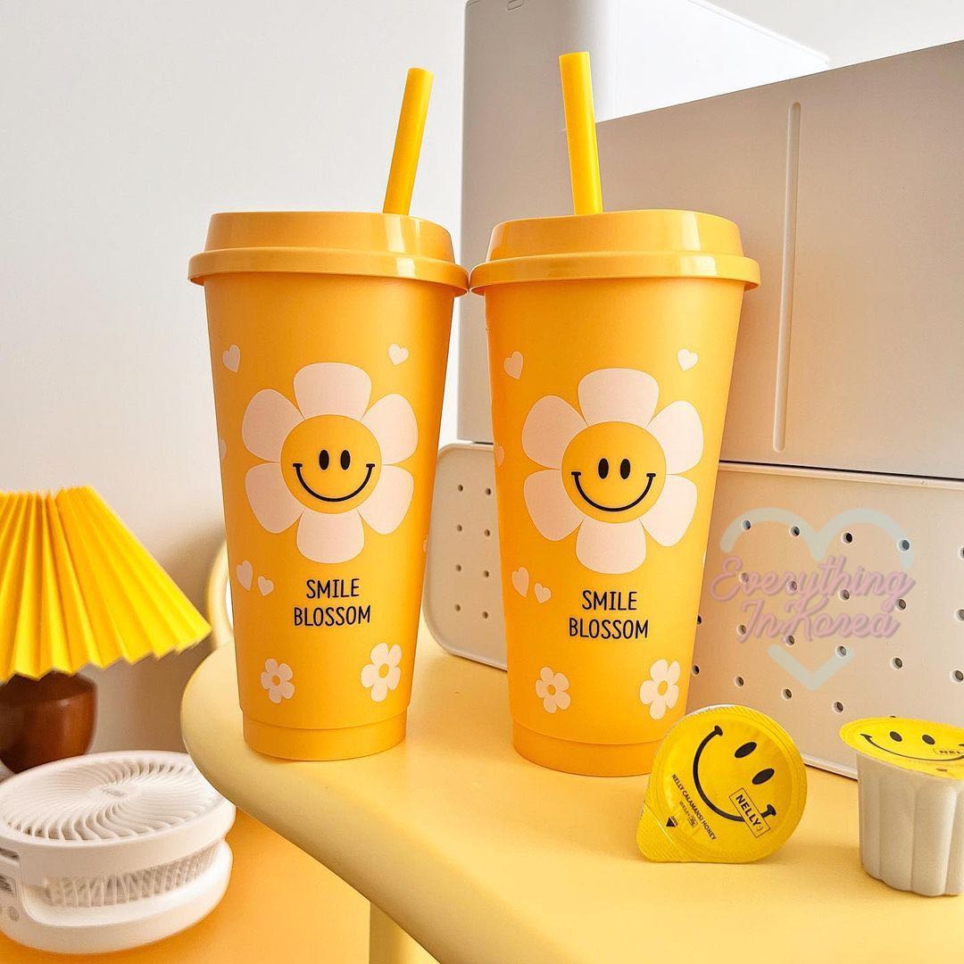 (พร้อมส่ง) Smile Blossom Tumbler 24oz/709ml. made in Korea🇰🇷