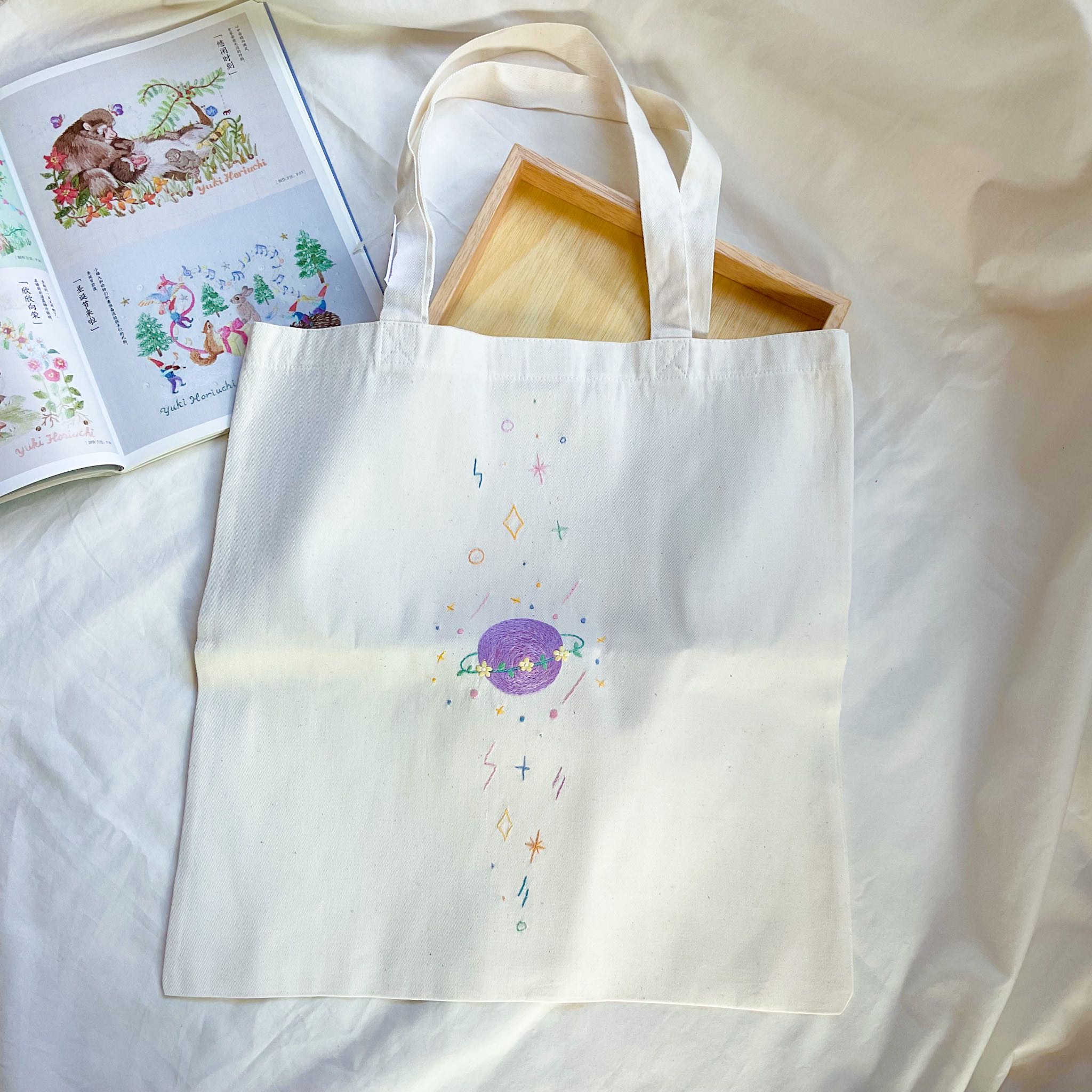 Tote bag