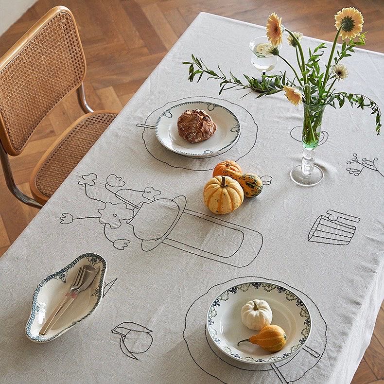 Embroidered linen tablecloth (Pre-order)