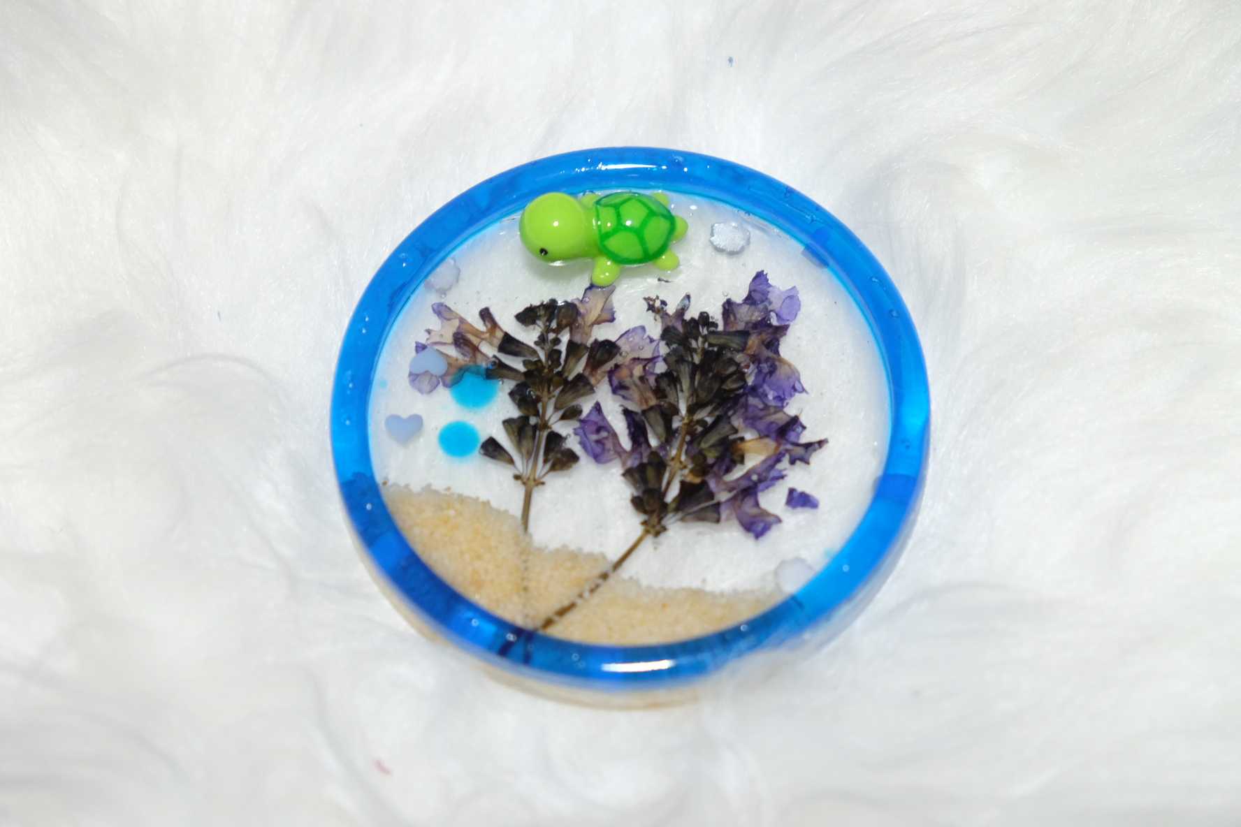 Coaster Lavender with 🐢 in the beach