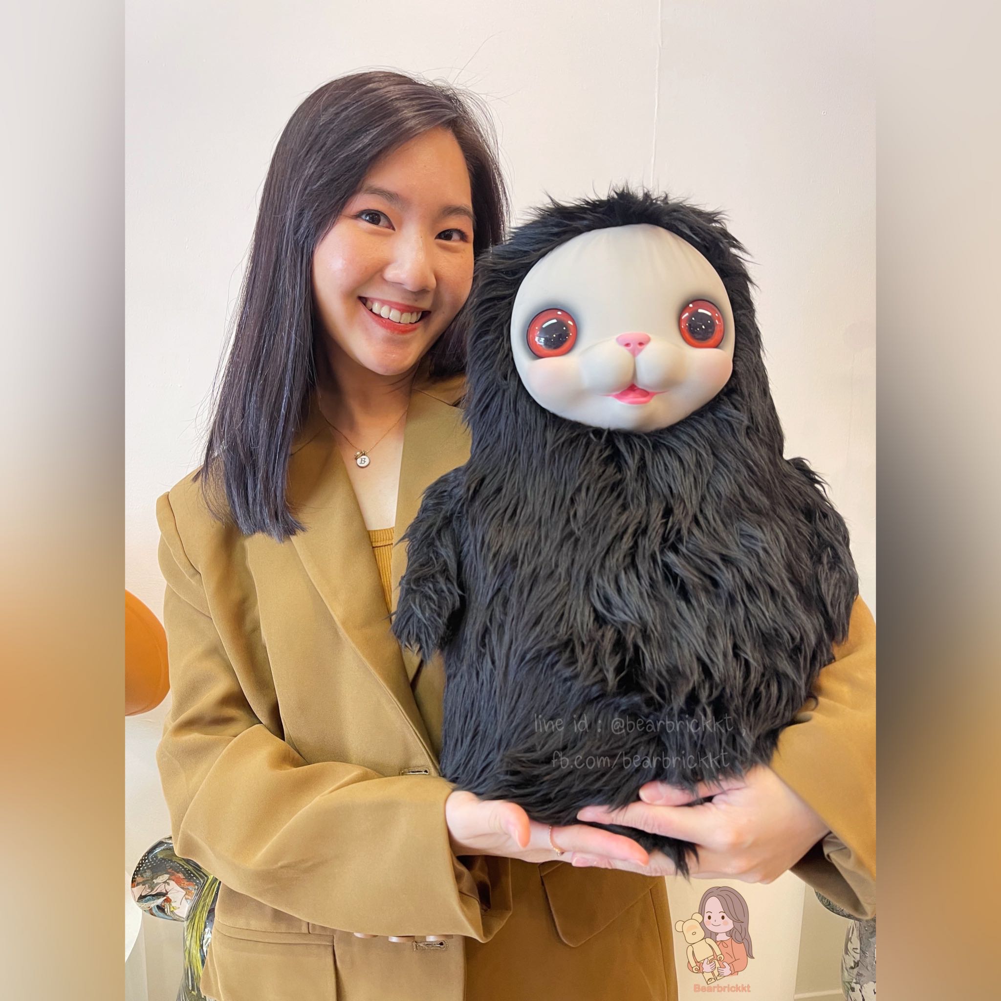 Yuki the Young Yak by Mark Ryden - Black Version | LINE SHOPPING