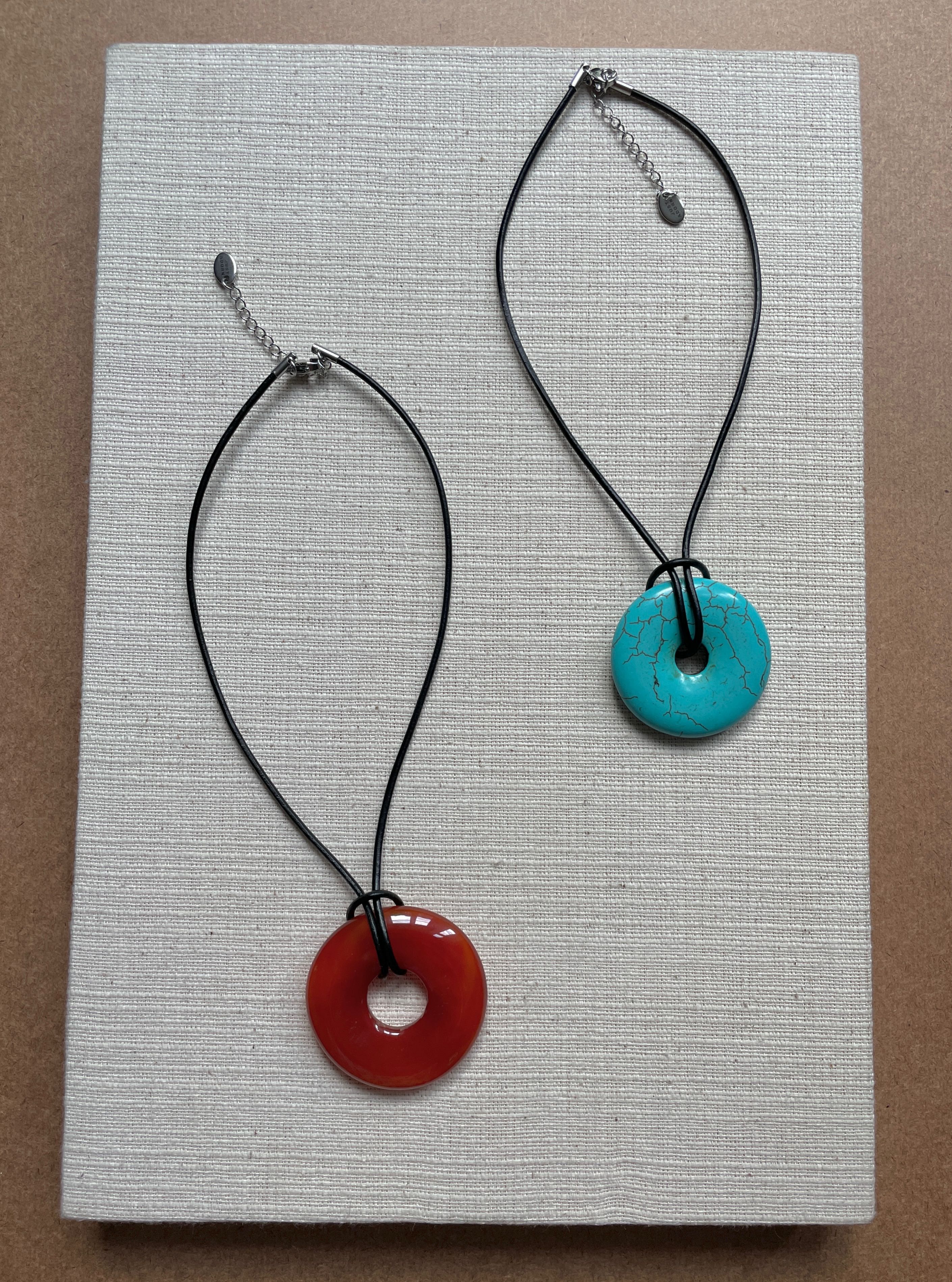 Circle stone leather cord choker