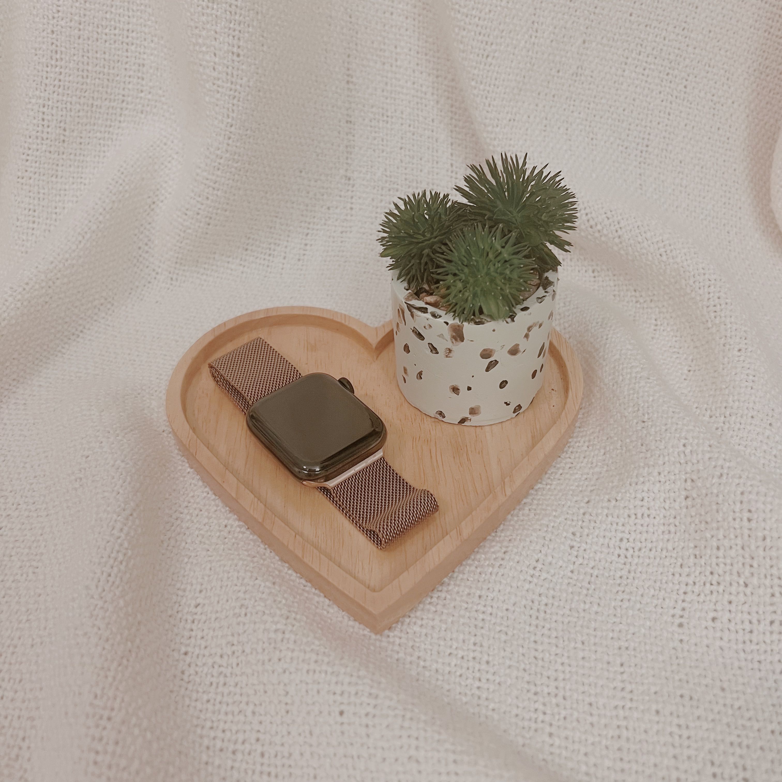 QC FAILED: SMALL TRAY (HEART)