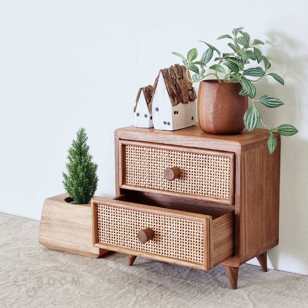 Teak Drawers (Double): เกะไม้สัก 2 ชั้น