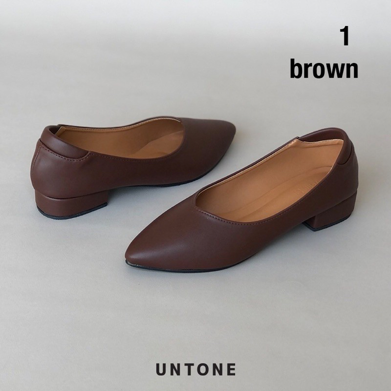 รองเท้าคัทชู หัวแหลมส้น 1 นิ้ว ไซส์ใหญ่ 35-46  สีน้ำตาล พียู [ Brown 1 ]