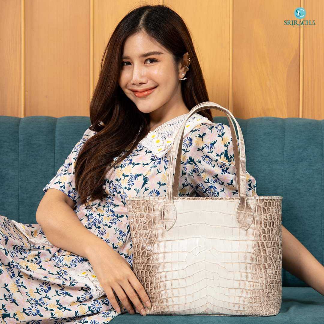 กระเป๋า​หนัง​จระเข้ทรง Shopping​ Bag