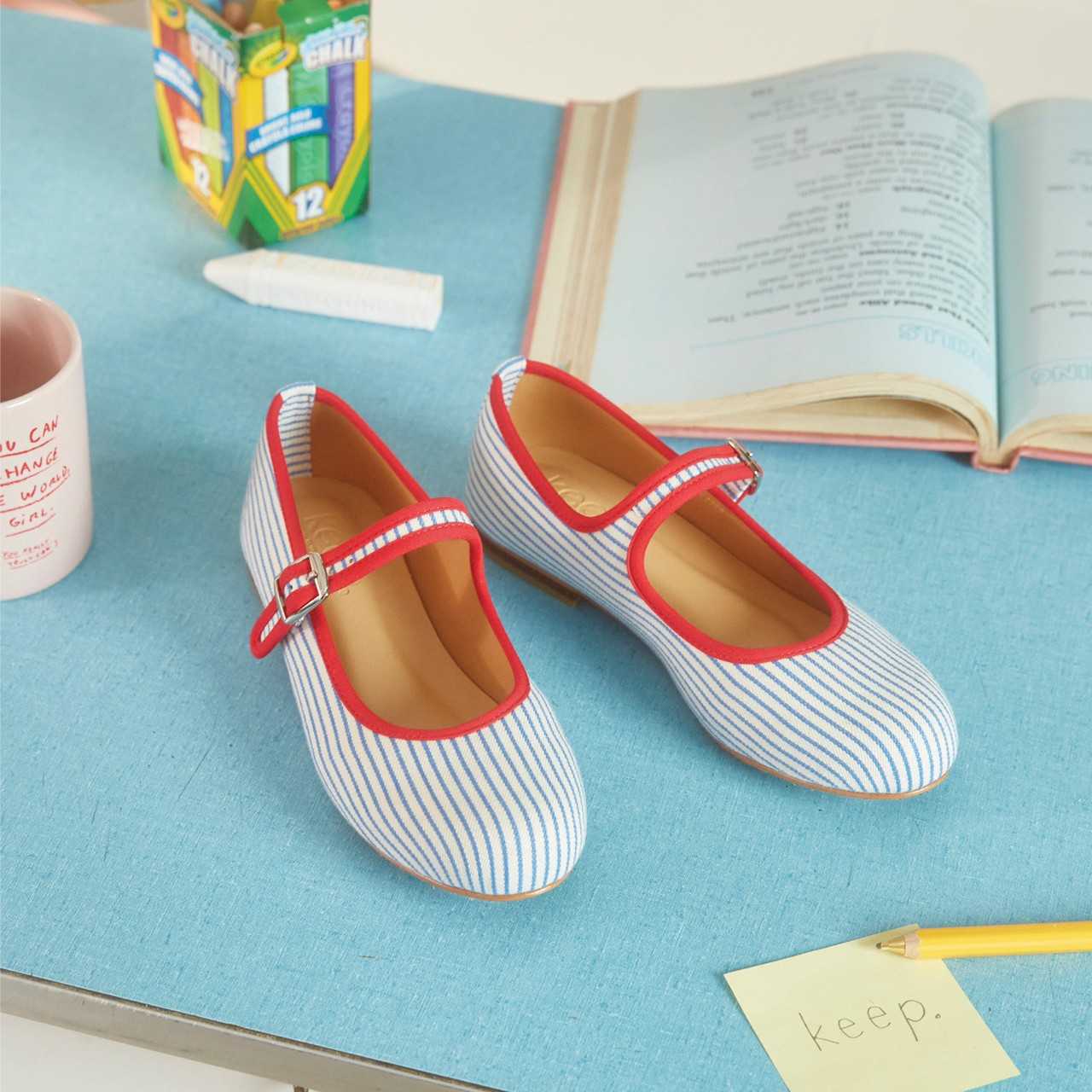 Pre-order ทุกคู่ ลายทางฟ้ากุ๊นแดง - Keep color