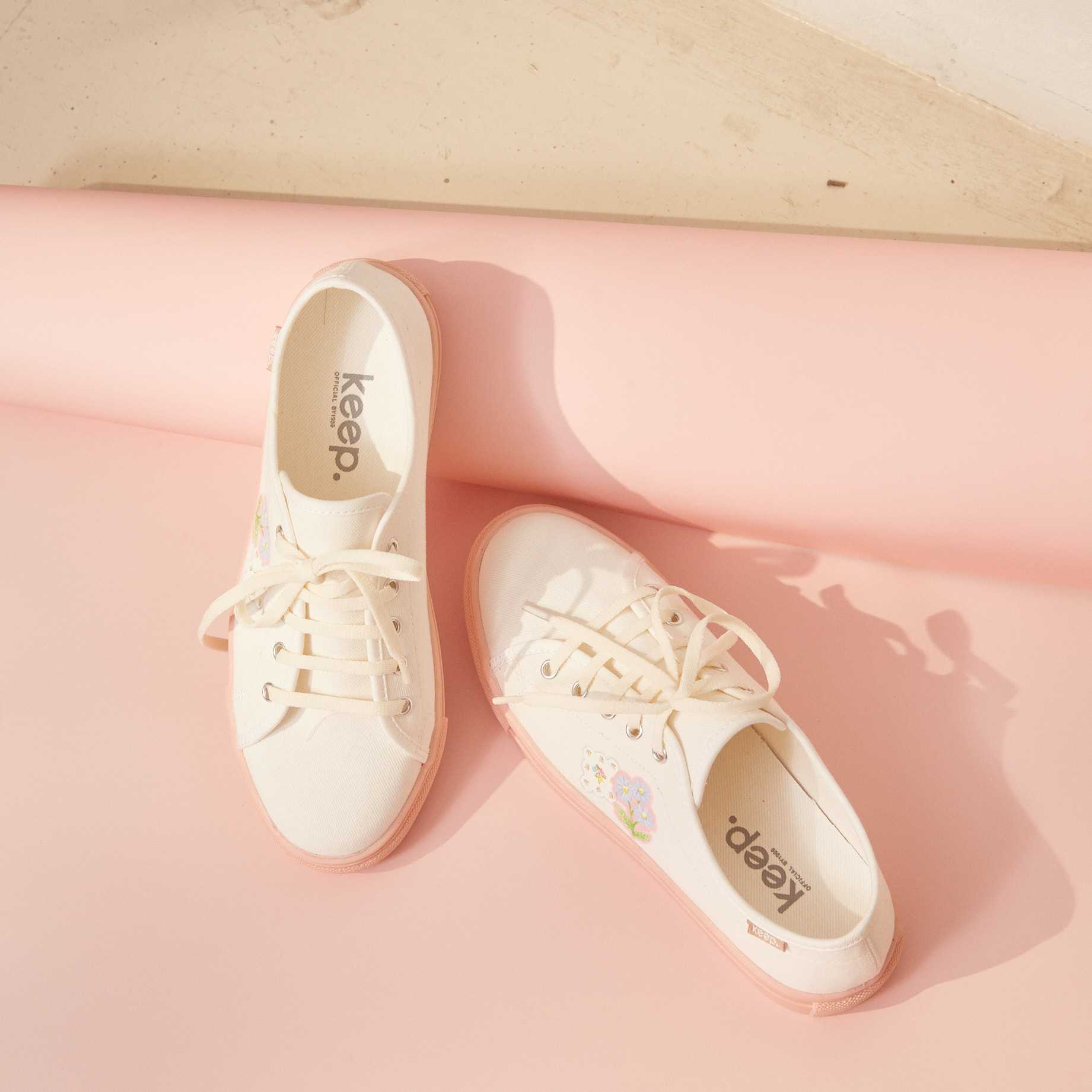 Pre-order ทุกคู่ Keep inflowerlesson sneakers เต็มส้นพื้นชมพู