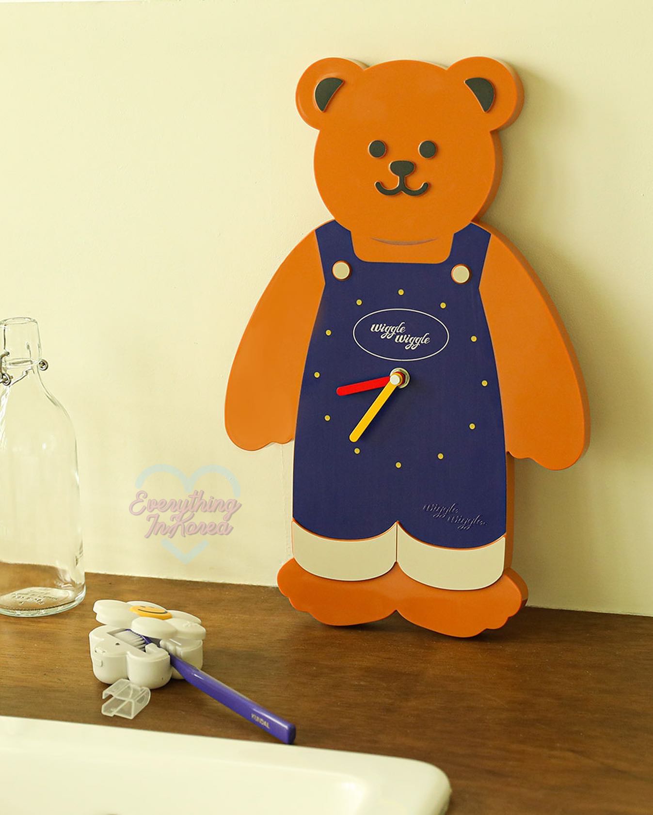 (พร้อมส่งDaisy) Wiggle Wiggle Wall Clock นาฬิกาแขวนผนัง/ตั้งโต๊ะ