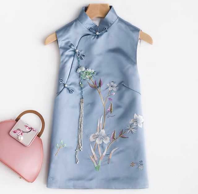 Chinese cross-placket versatile sleeveless shoulder vintage embroidered vest/Ready to ship