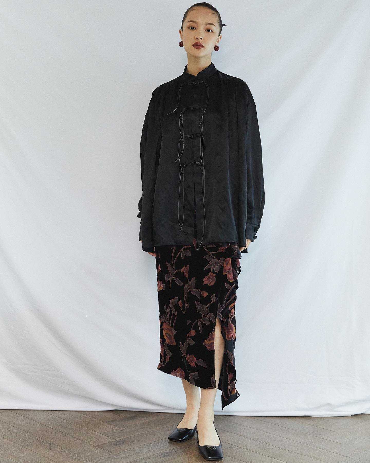PaleBlueDot designer velvet burnt-out acetate  high waist skirt