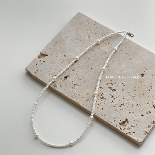 HOWLITE NECKLACE 