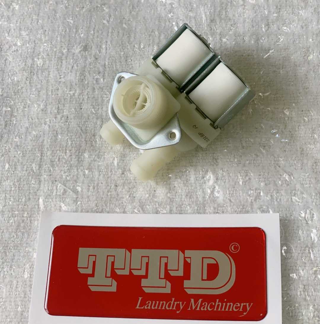 โซลีนอยวาล์วน้ำ 2 ทาง  220 VAC ขนาด3/4 90องศา ทางออก14 mm.(370020) by NSP-AA