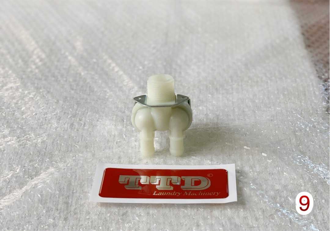 โซลีนอยวาล์วน้ำ 2 ทาง 180 องศา 230 VAC ขนาด3/4 180องศา ทางออก14 mm.(370022)-AA