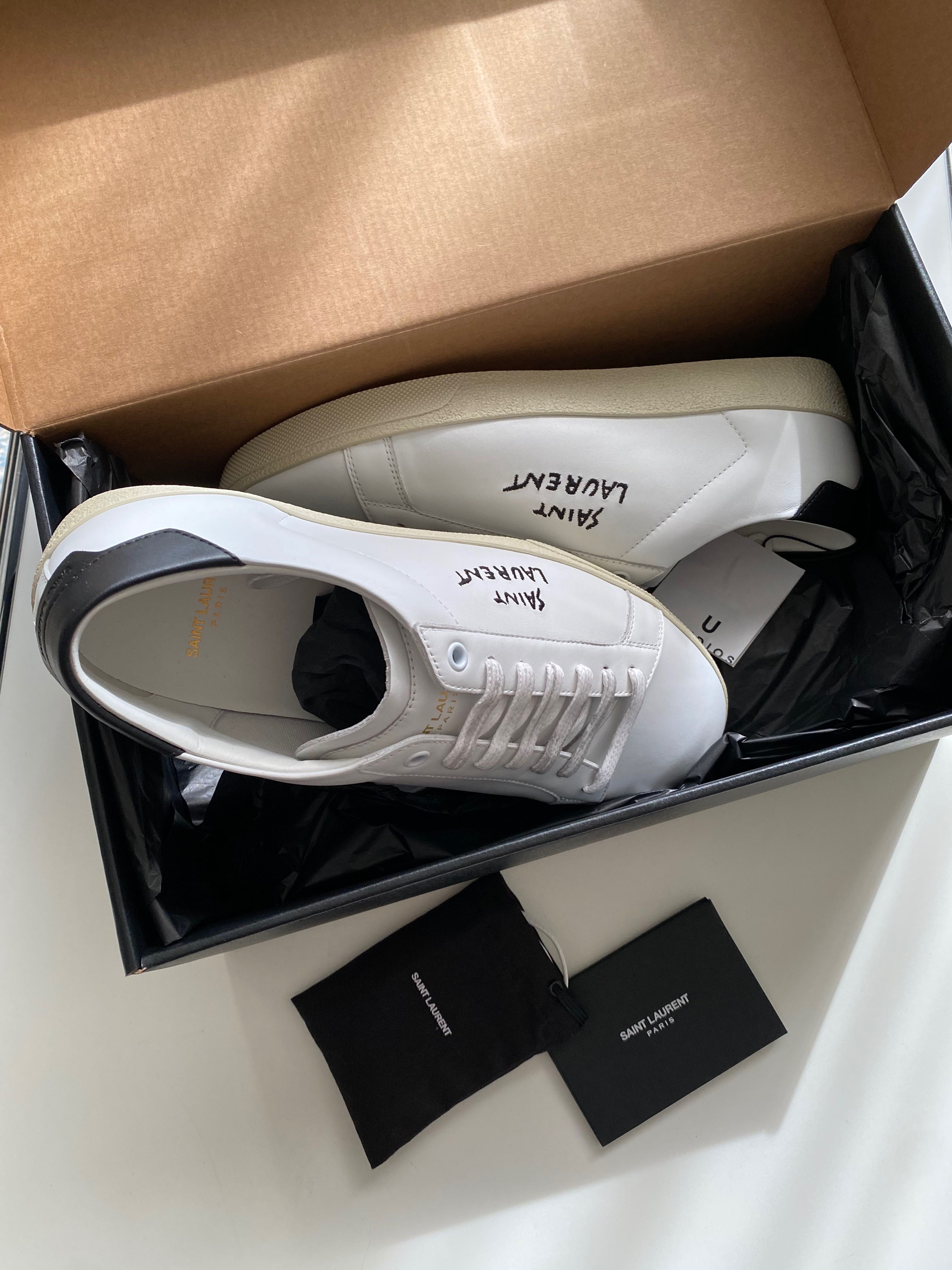 Saint Laurent SL06 leather sneakers