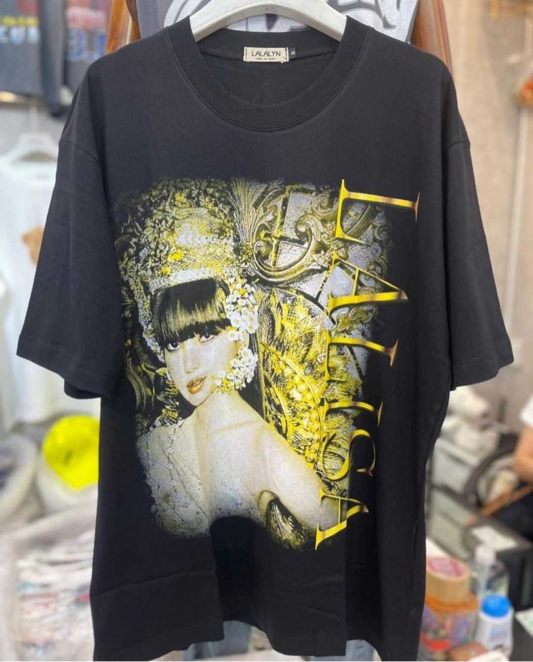 LALISA T-SHIRT (ลายชฎา)