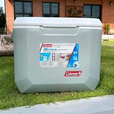 Coleman Xtreme Cooler Wheel 50qt ice silver