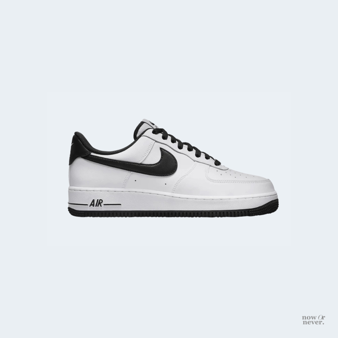 [PRE-ORDER] NIKE AIR FORCE 1 '07 WHITE BLACK