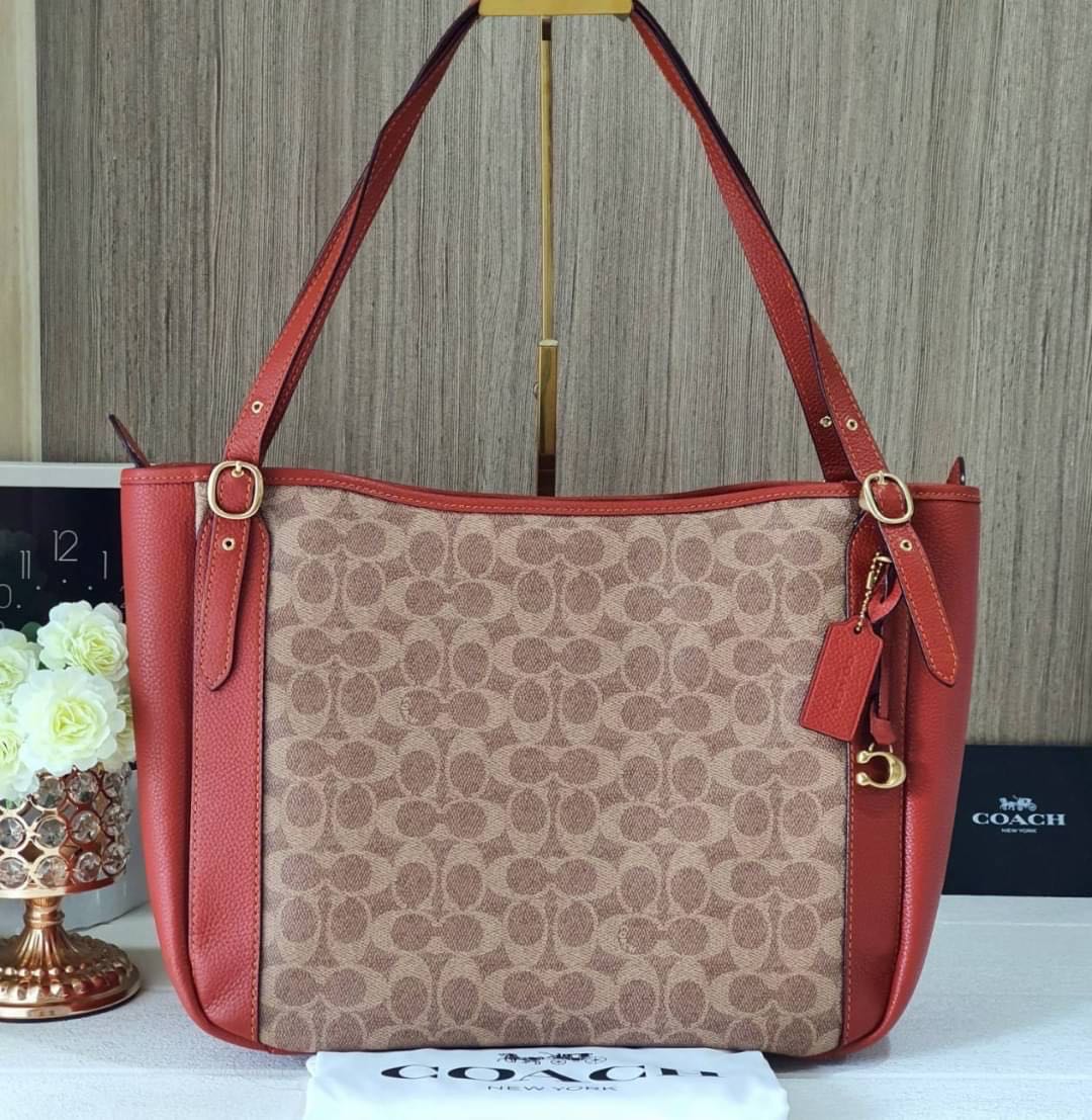 COACH C8354 Alana Tote In Signature Canvas 