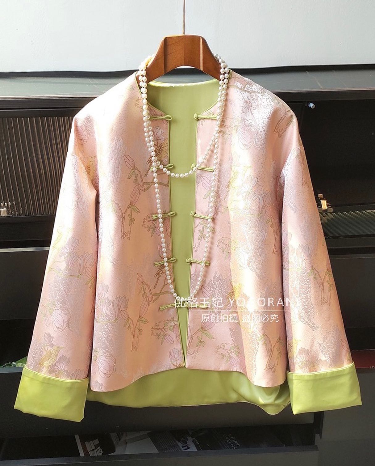 New Chinese round neck vintage jacquard national style top