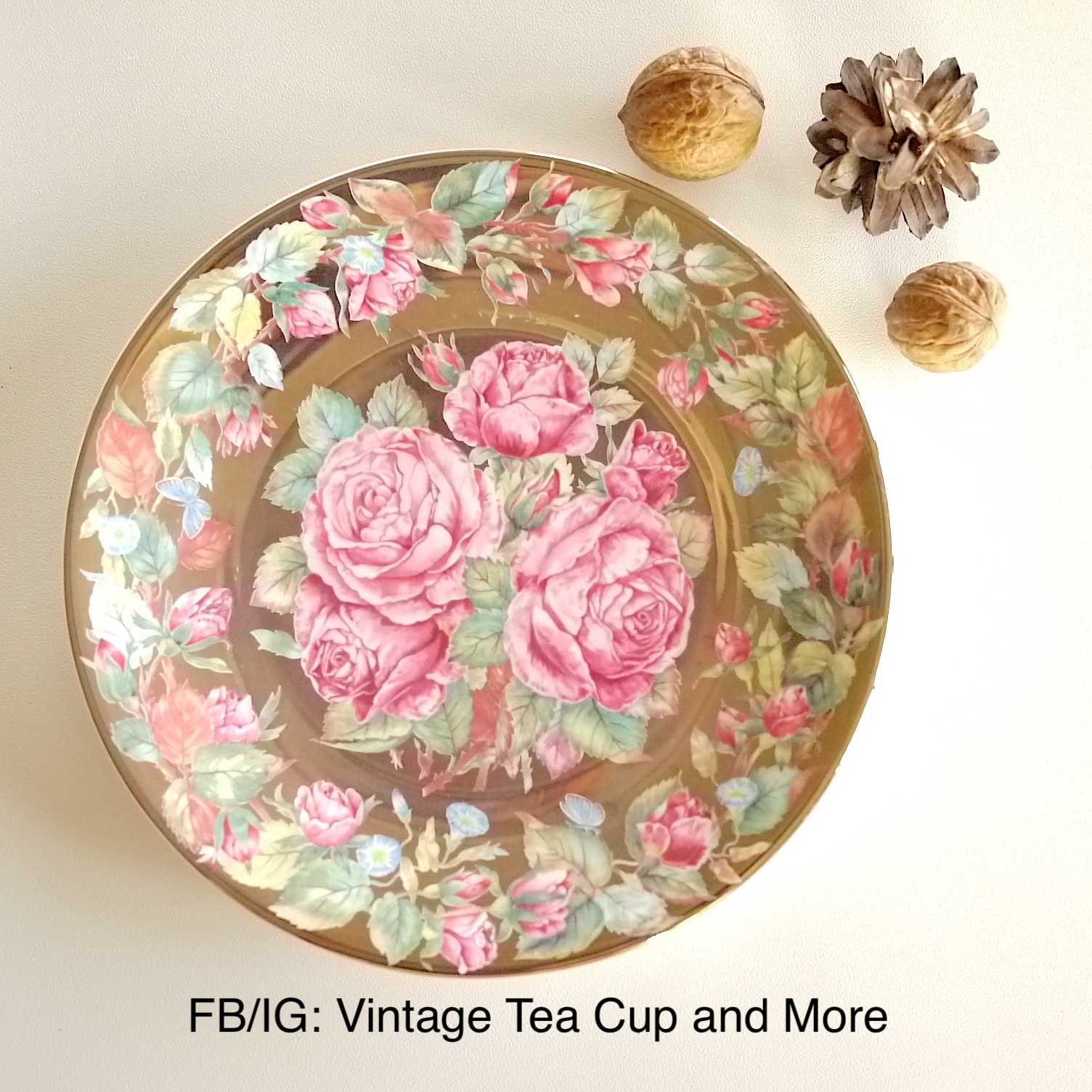 จานโชว์ Royal Worcester Limited Edition