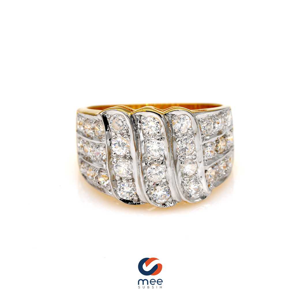 แหวนพลอยขาวหน้ากว้าง ตัวเรือนทองคำ 14k [RG220064]