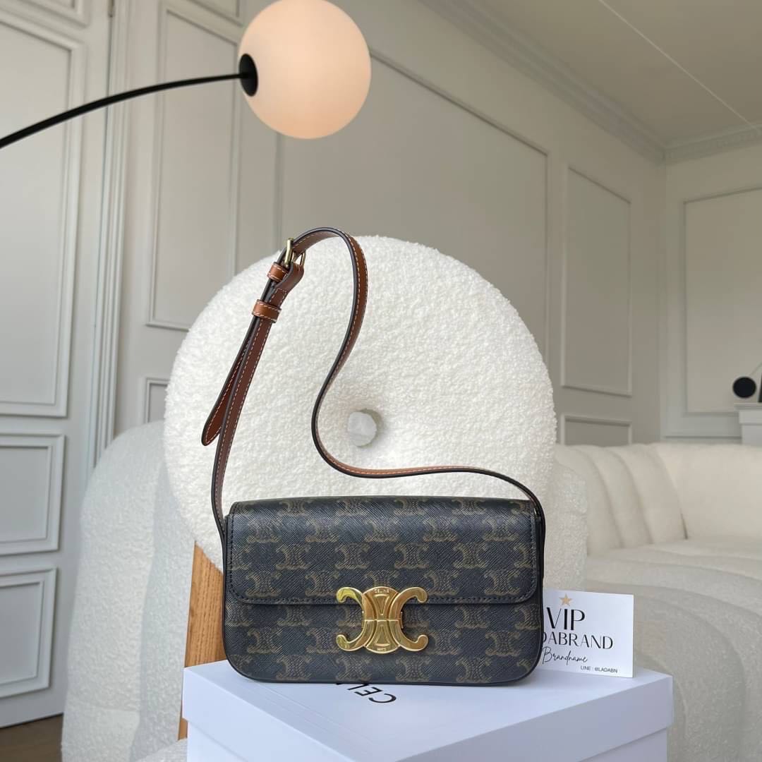 Celine TRIOMPHE ✅สินค้าพร้อมส่ง✅