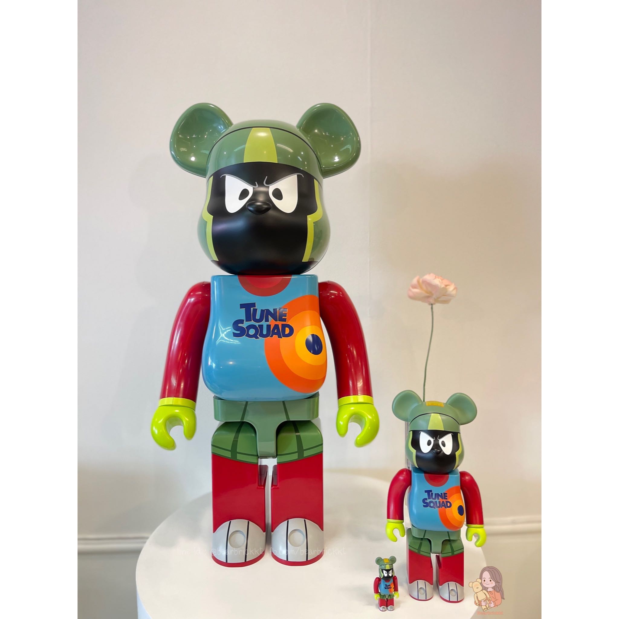 bearbrick marvin space jam 2 100%+400% , 1000%