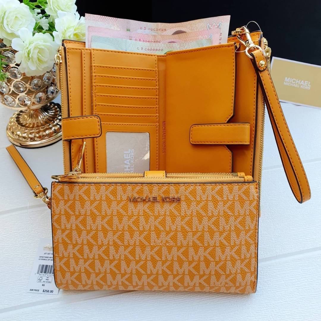 MK MichaelKors Jet Set Travel Large Double Zip Wristlet 