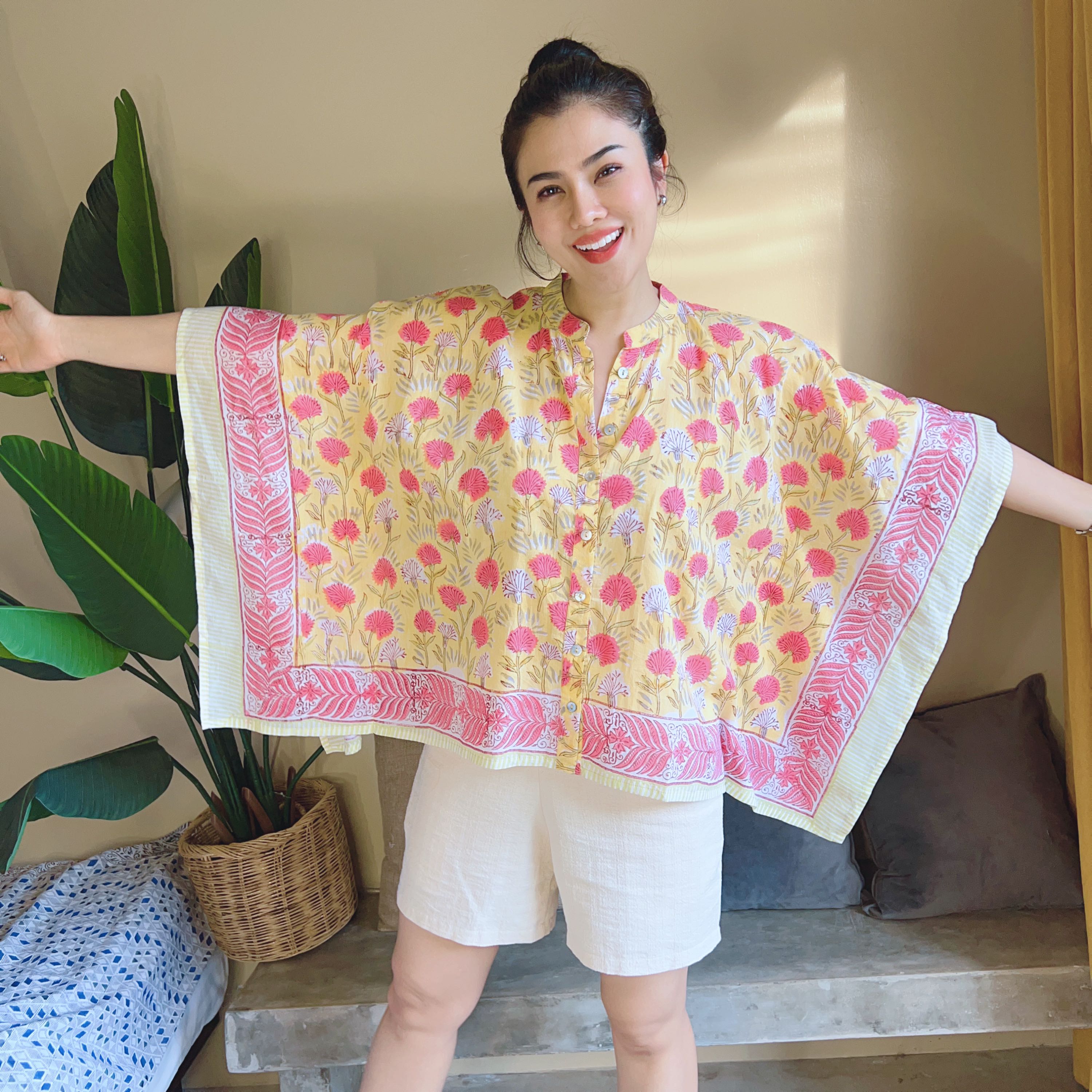 เสื้อ Butterfly 🦋 ผ้าคอตตอน india สีเหลืองชมพู พิมพ์ลาย ด้วยบล็อกไม้พิมพ์ด้วยมือ 