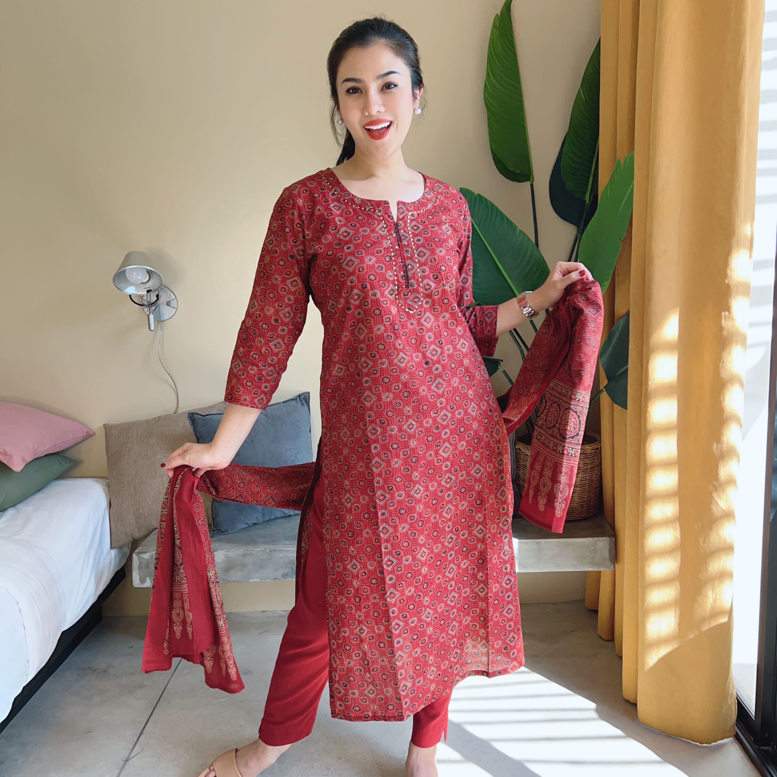 ชุดเชต 🌺🌺อินเดีย 3 ชิ้น ผ้าคอตต้อลเนื้อดี พิมพ์ลาย Ajrak ปักมือ ผ้าคลุม ไหล่ ผืนใหญ่สีสวยๆ 