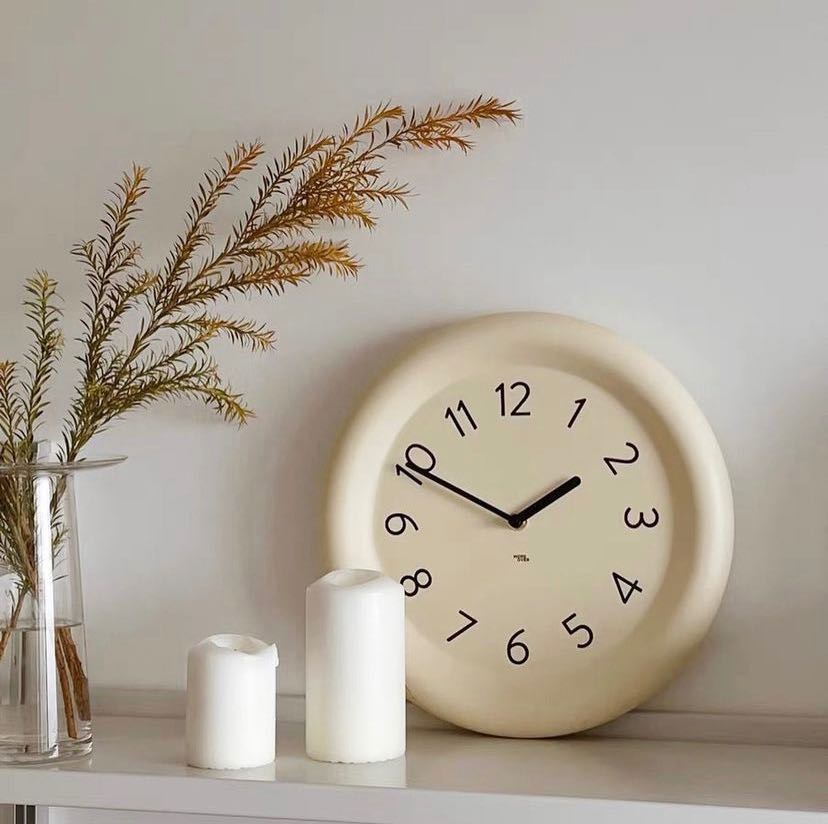 [พรีออเดอร์ 2-3 weeks] นาฬิกา chubby cream wall clock 