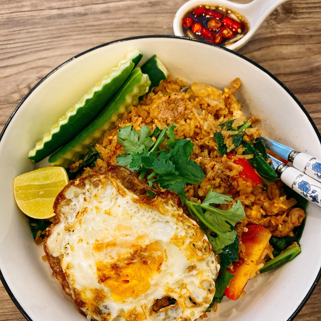 ข้าวผัดรถไฟ - Pork Dark Soy Fried Rice