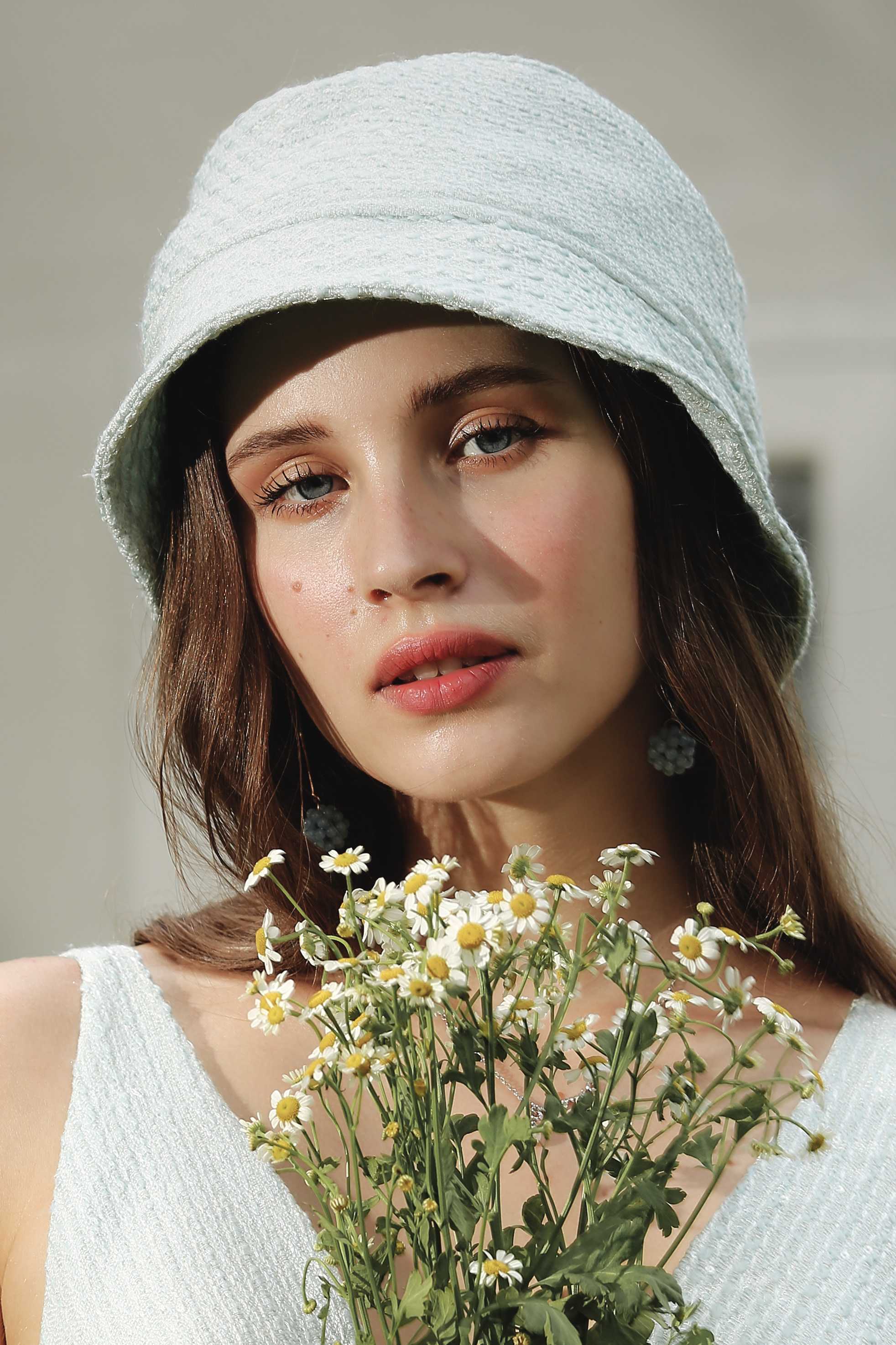 🔴 MID YEAR SALE Iris Hat