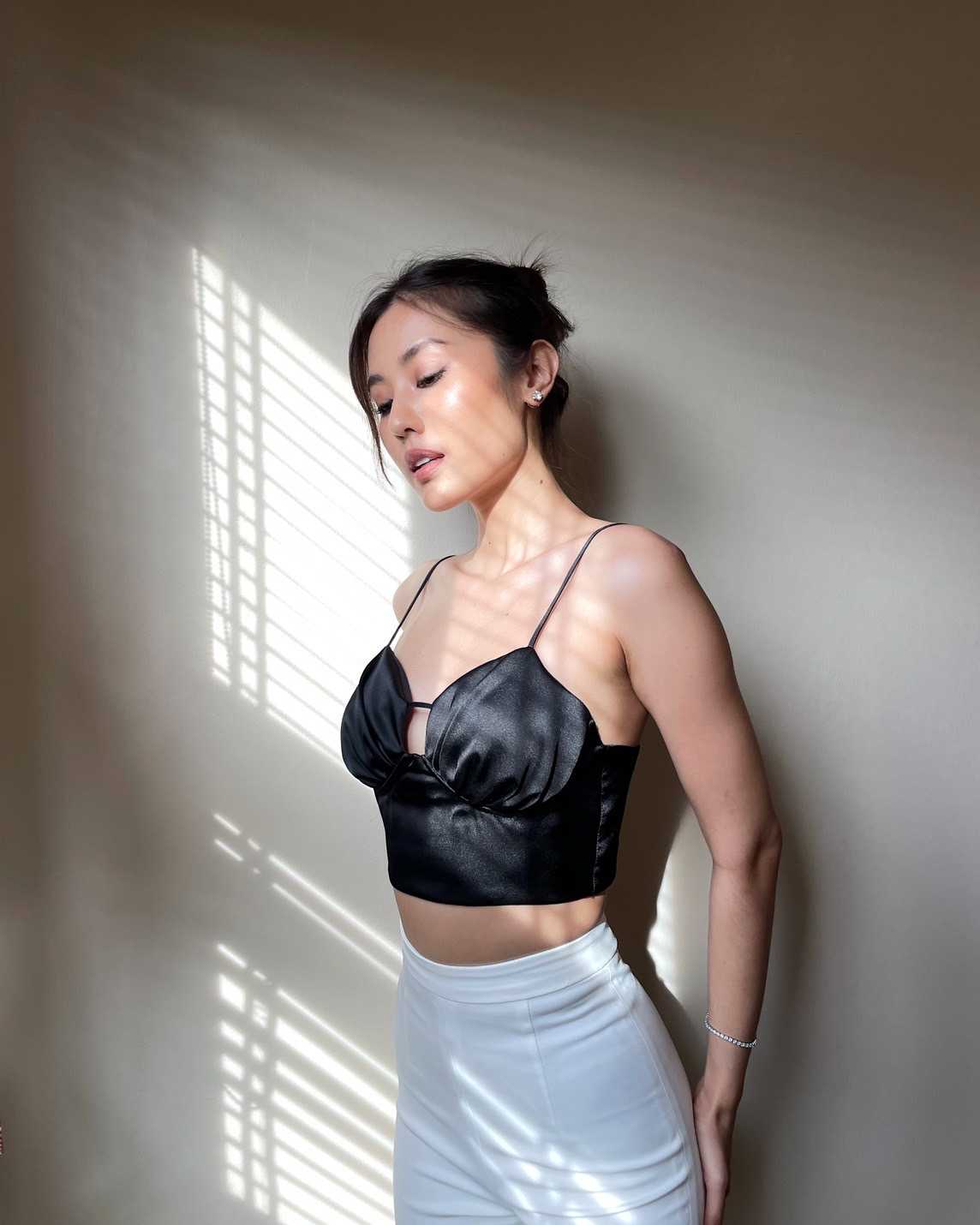 (HUSSA Boutique) Mira Top -Blackcaviar