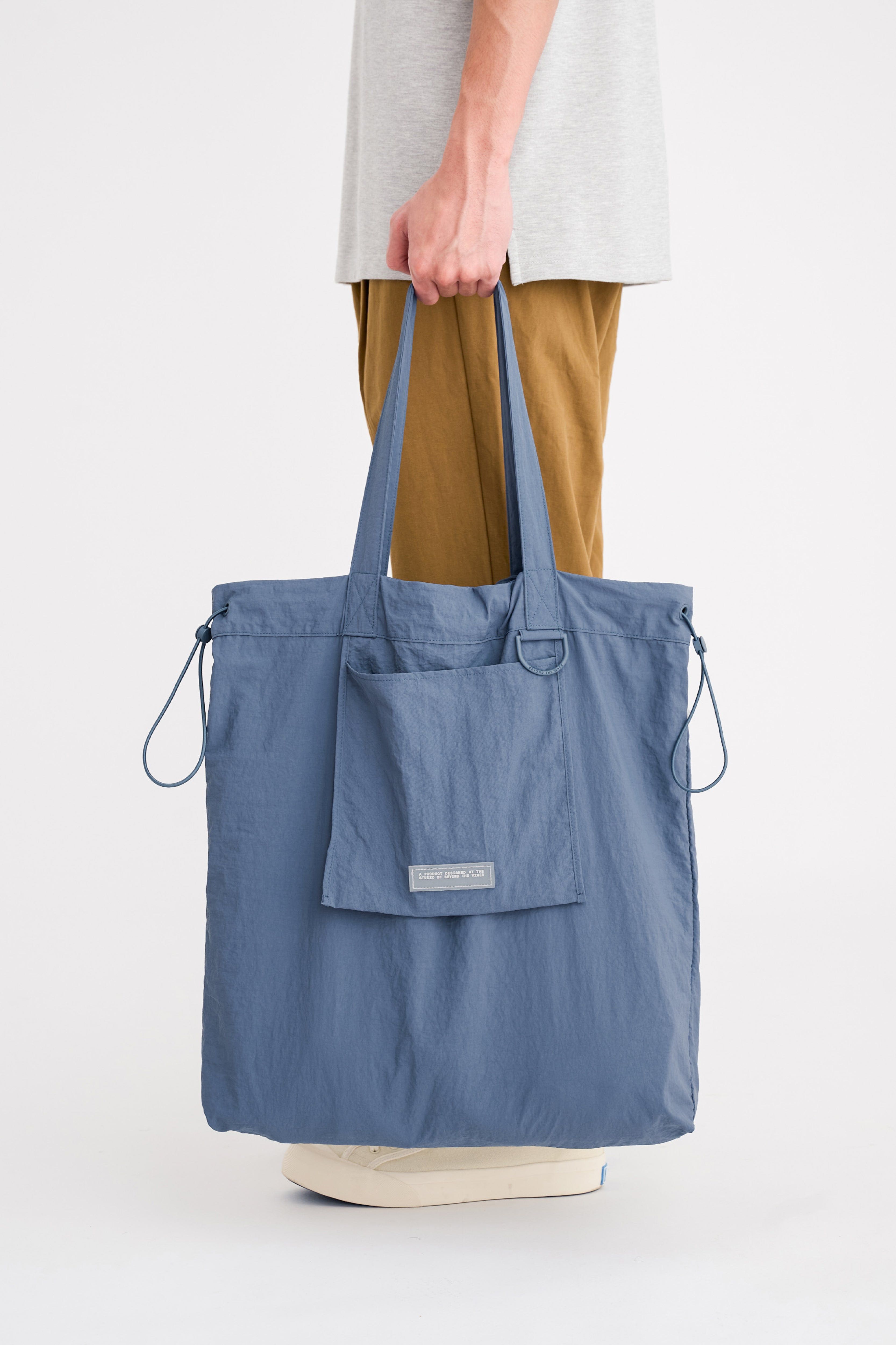 (Pre-order) Beyond the vines : Drawstring Toggle Tote (Steel blue)