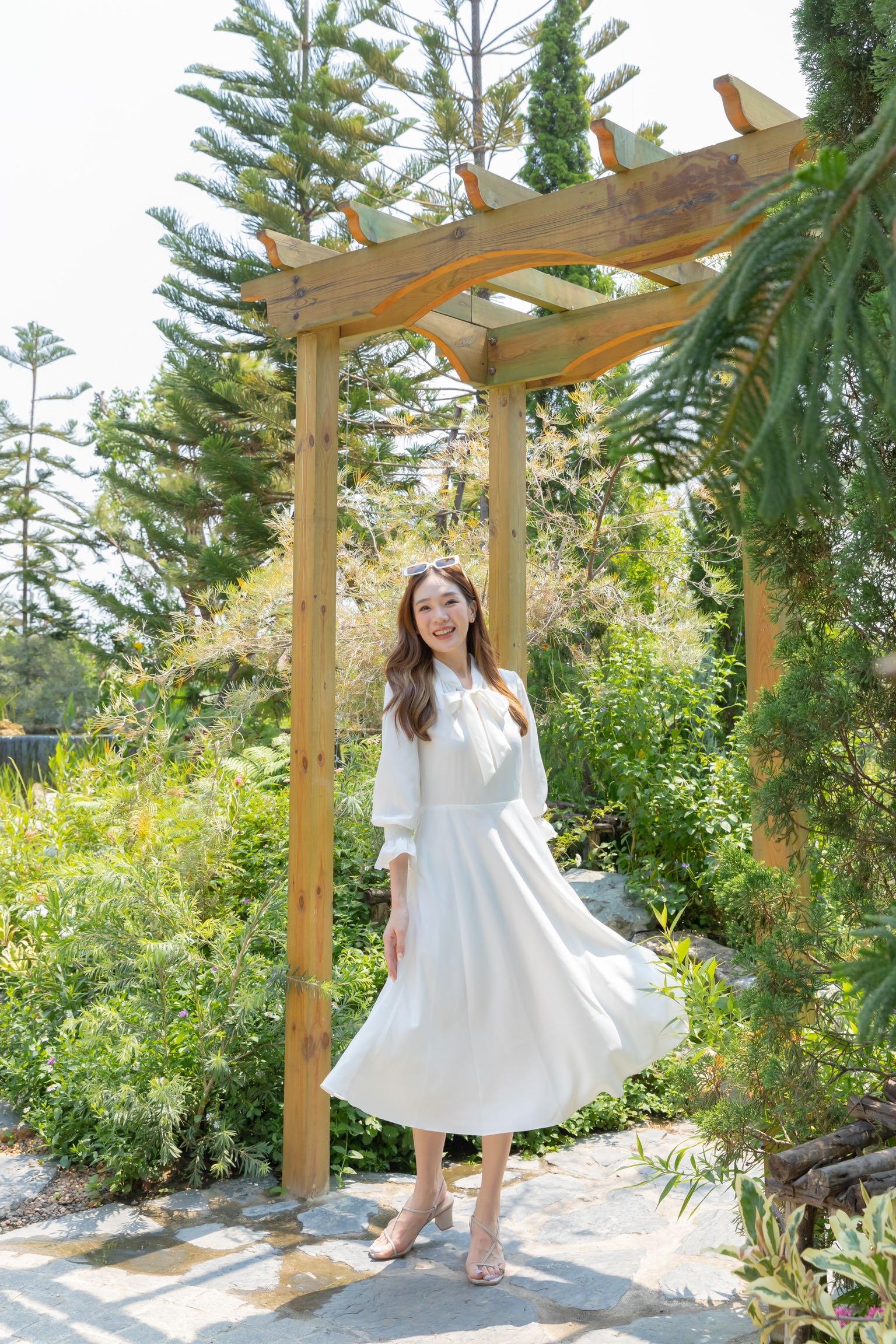 ROSSARIN - Isabelle Dress เดรสสีขาว 