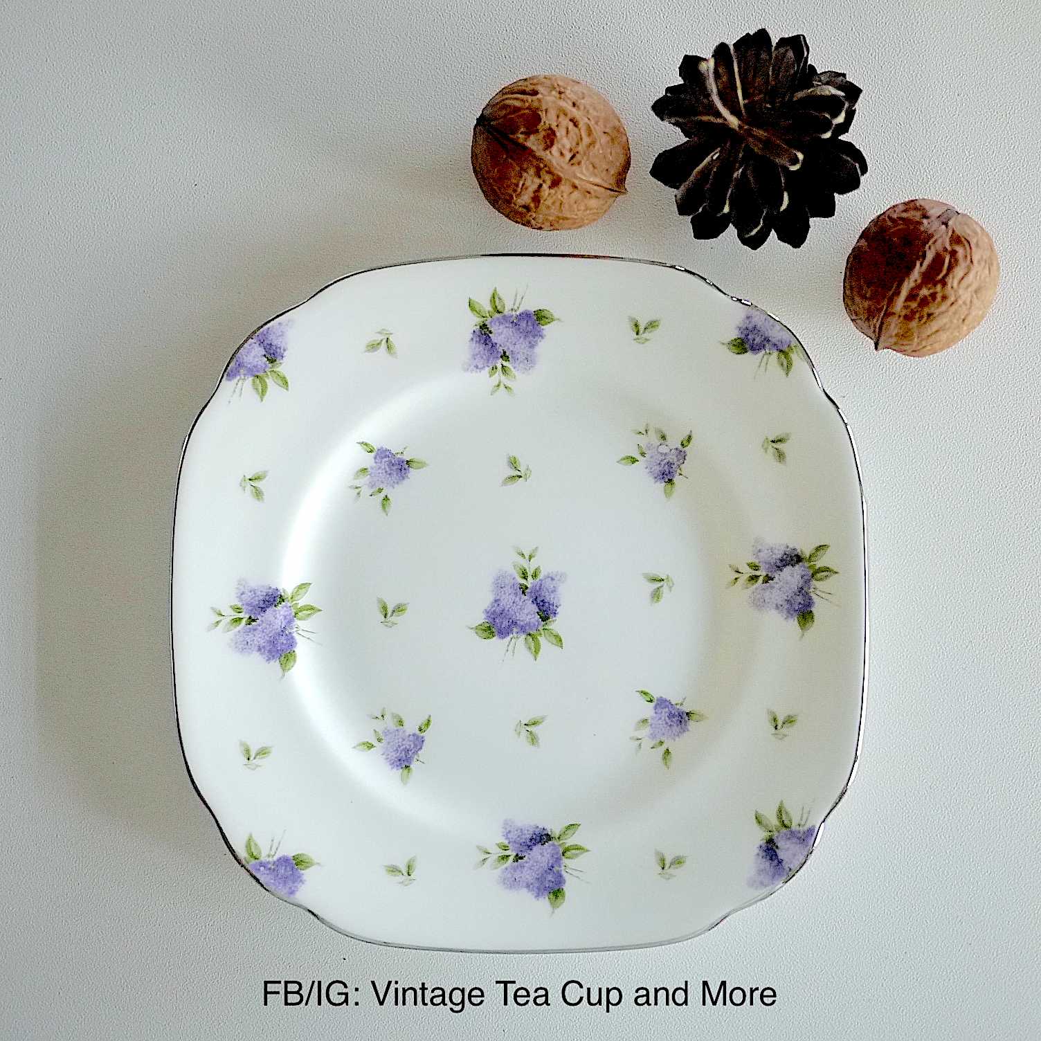 จานขนม Royal Albert - Lilac Lane Platinum