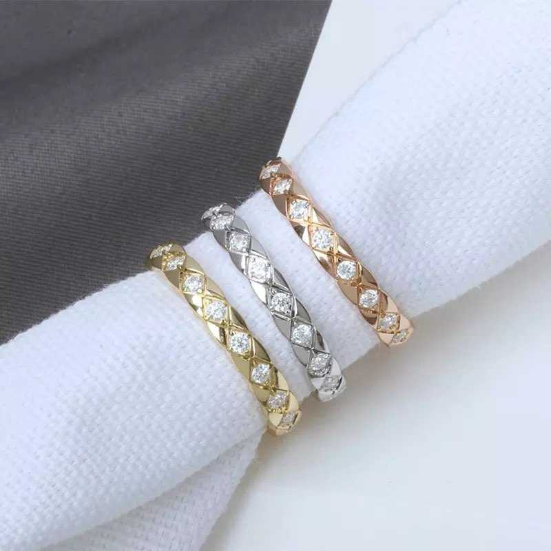 Trendy diamond ring