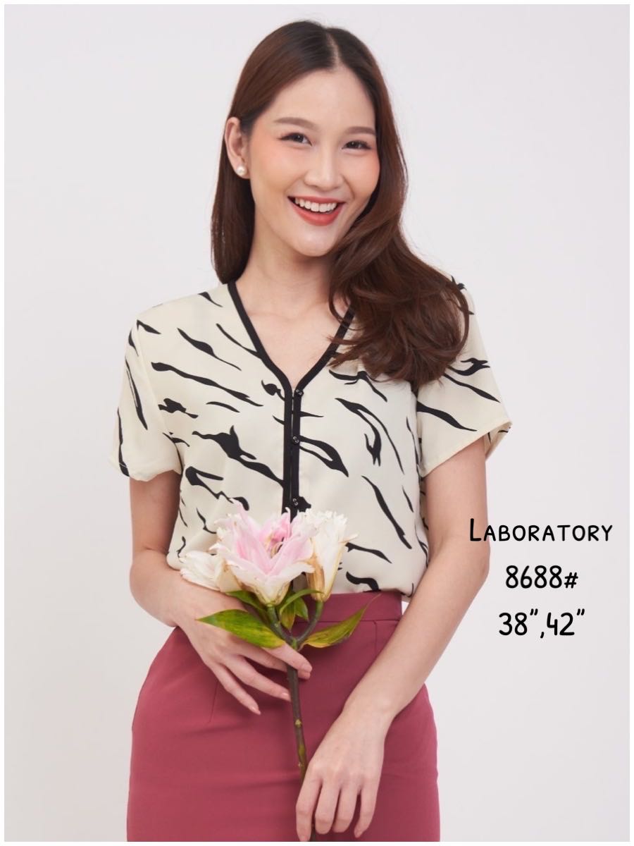 เสื้อ#8688ลายเส้น