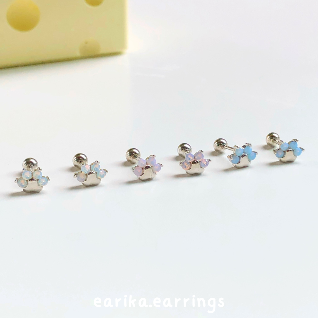 earika.earrings - opal paw piercing จิวหูเงินแท้จี้อุ้งเท้าสีโอปอล เหมาะสำหรับคนแพ้ง่าย