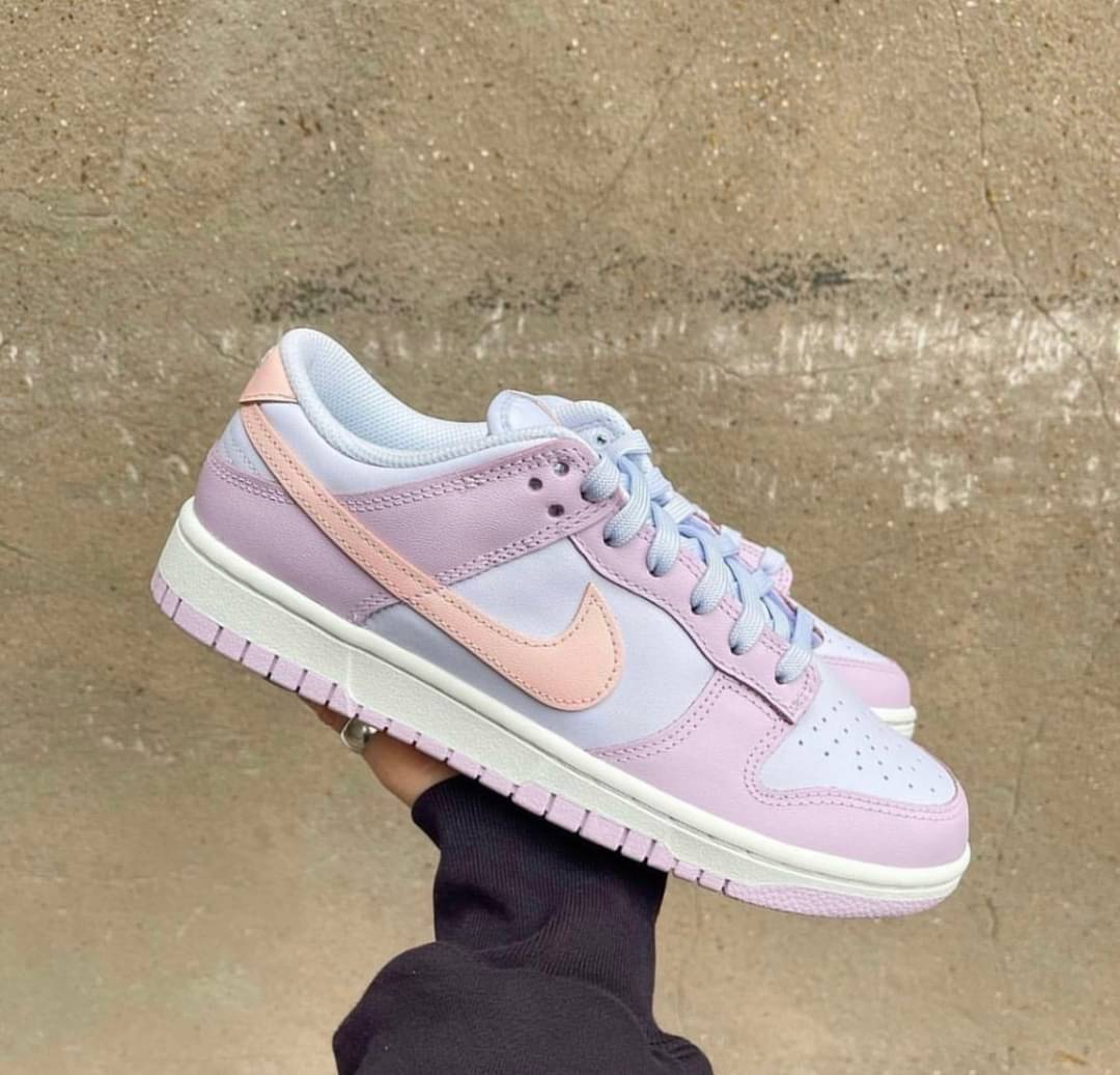 Nike dunk Low  Easter                                                   (📌 ทักแชทก่อนสั่งซื้อน้า)