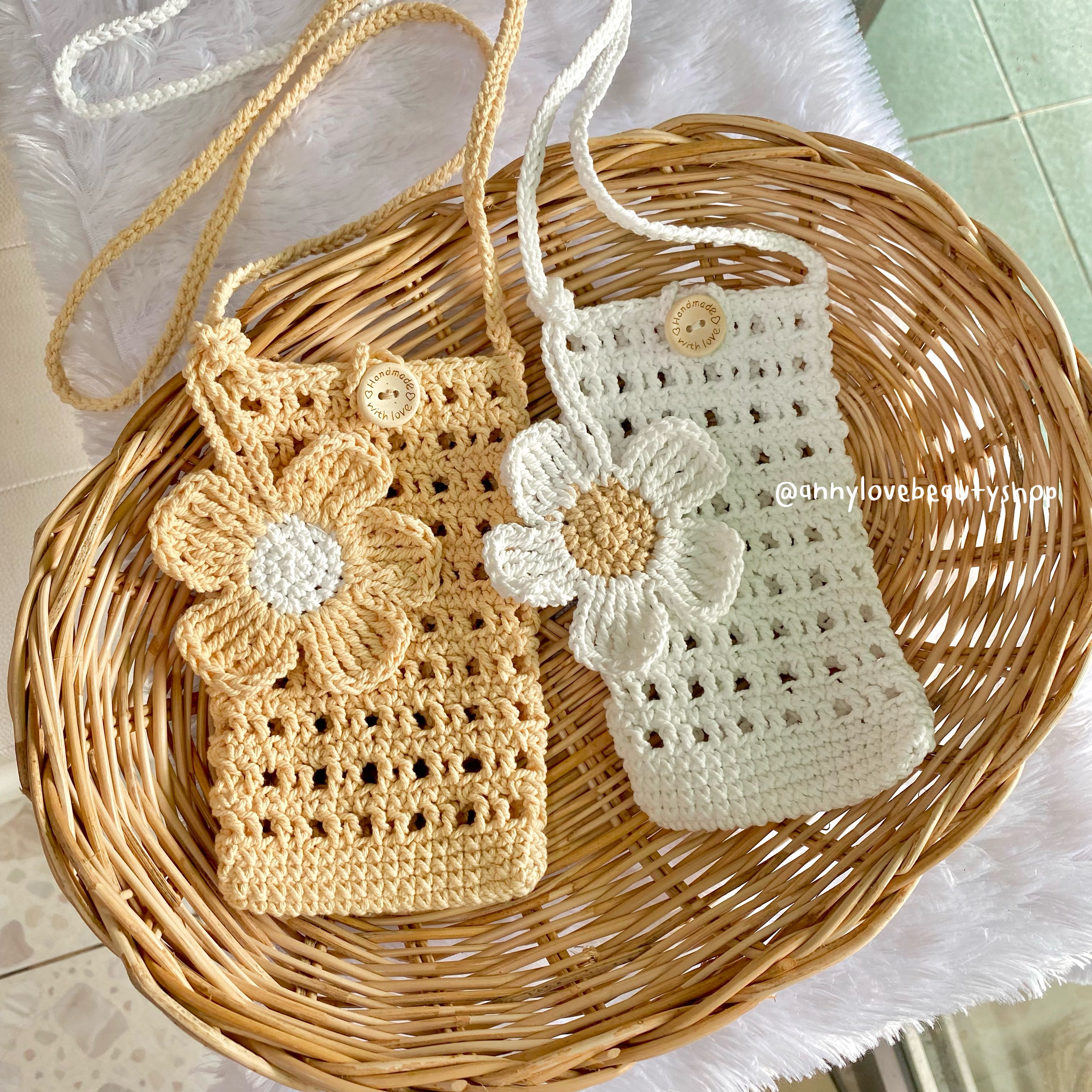 Handmade กระเป๋าใส่โทรศัพท์ แบบมีกระดุม มินิมอล