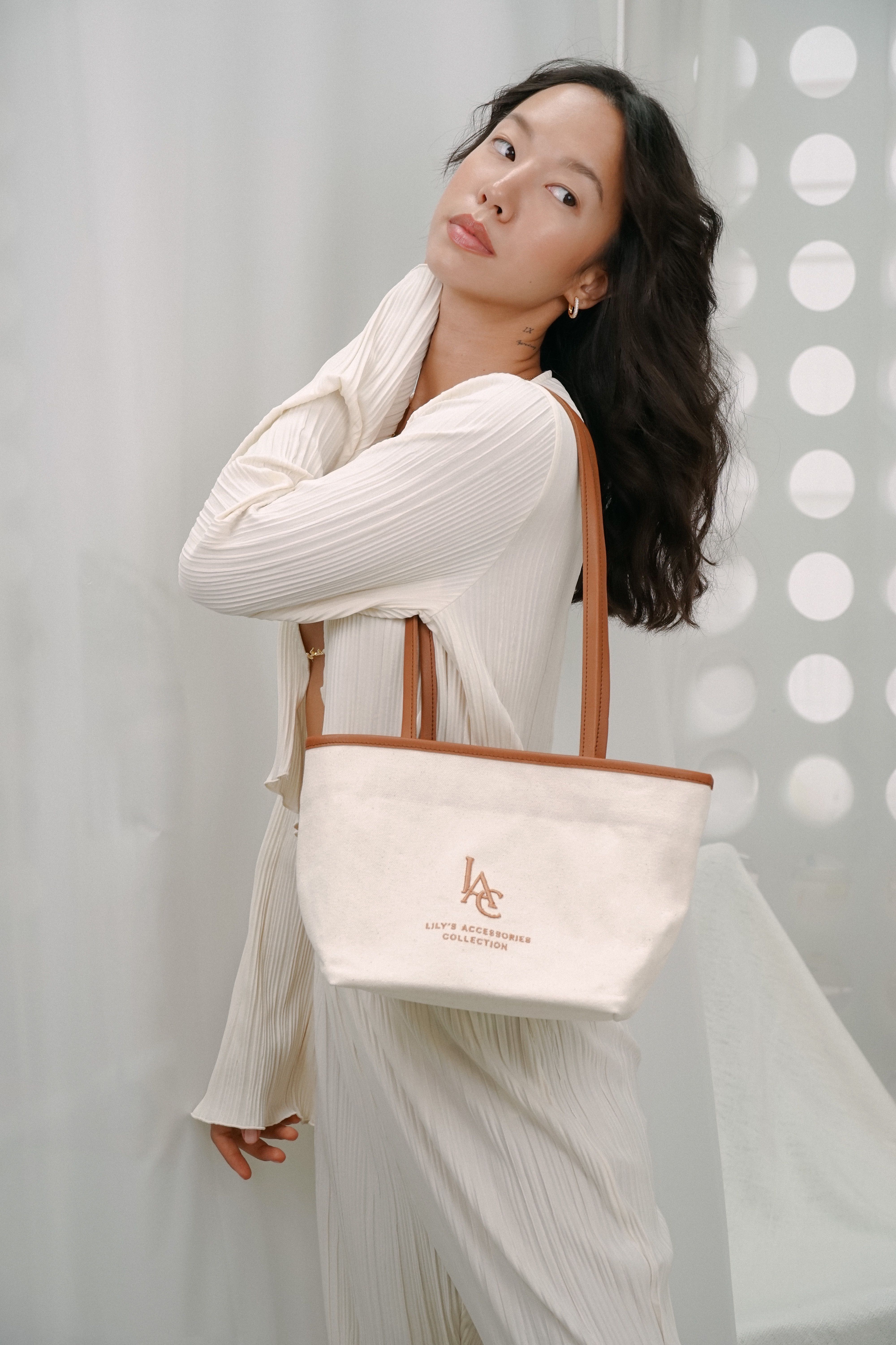 Lily Tote Bag 02